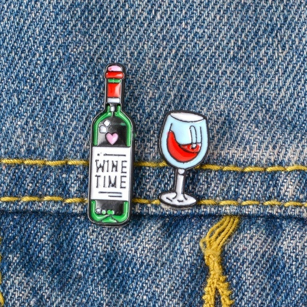Lot pin's Bouteille et Verre à vin "Wine Time"