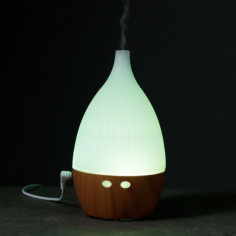 Lampe lave magma dorée de Balvi