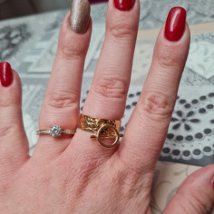 Bague Dorée Martelée avec cercle barré 2